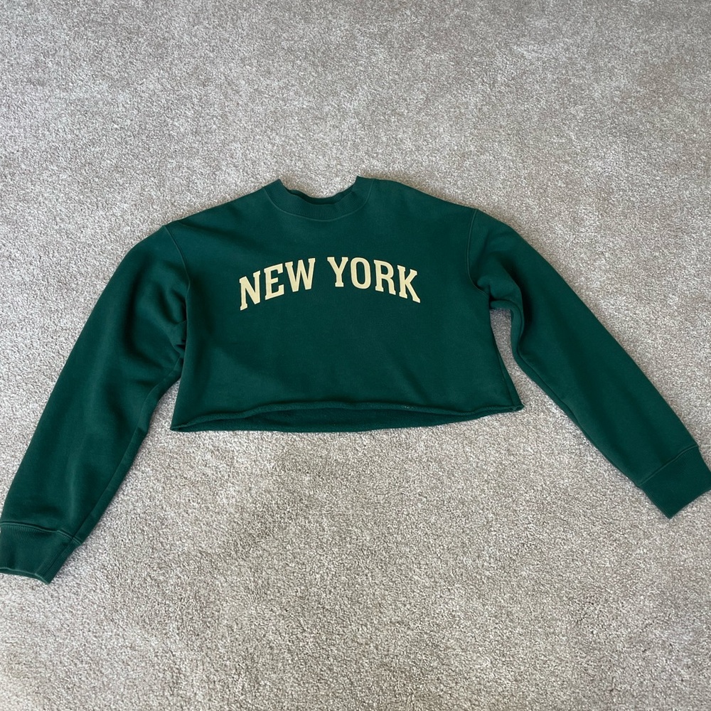 New York Cropped Crew Neck